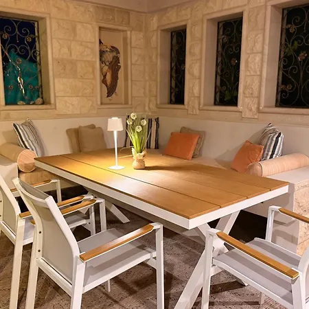 Luxury Aurelia Villa Peyia